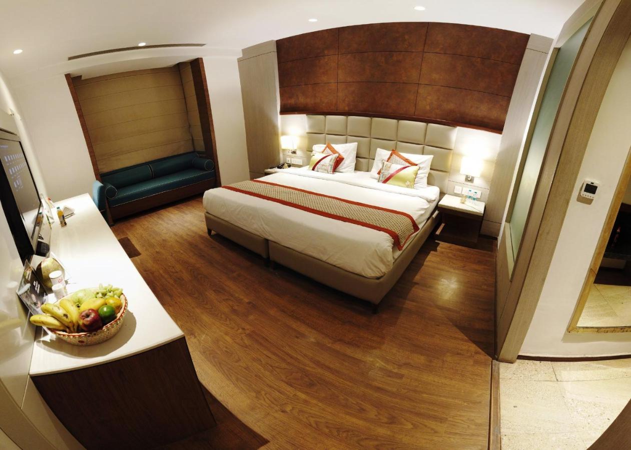 Lemonwood Suites By F9 Hotels - Trivoli Garden Chhatarpur Нью-Делі Екстер'єр фото