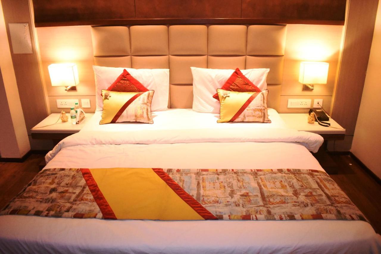 Lemonwood Suites By F9 Hotels - Trivoli Garden Chhatarpur Нью-Делі Екстер'єр фото